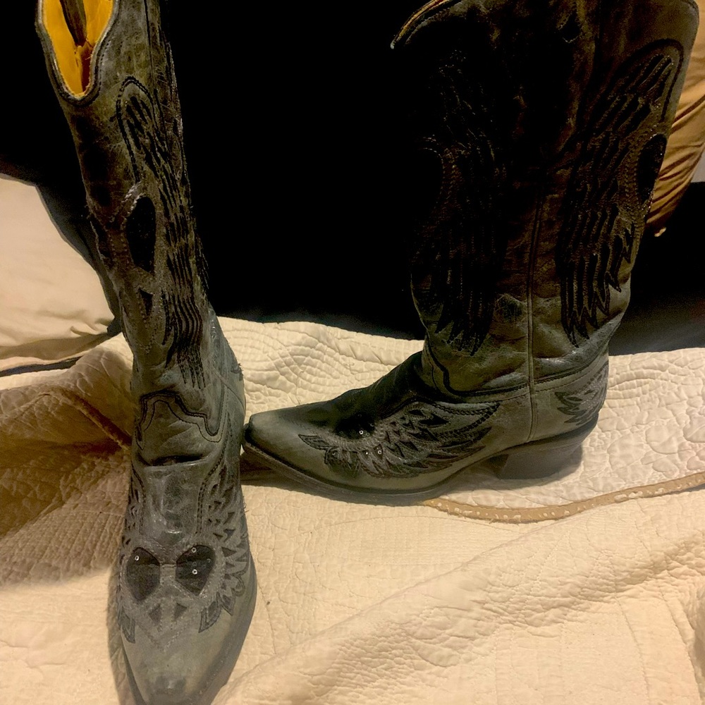 Corral boots size 8 like new